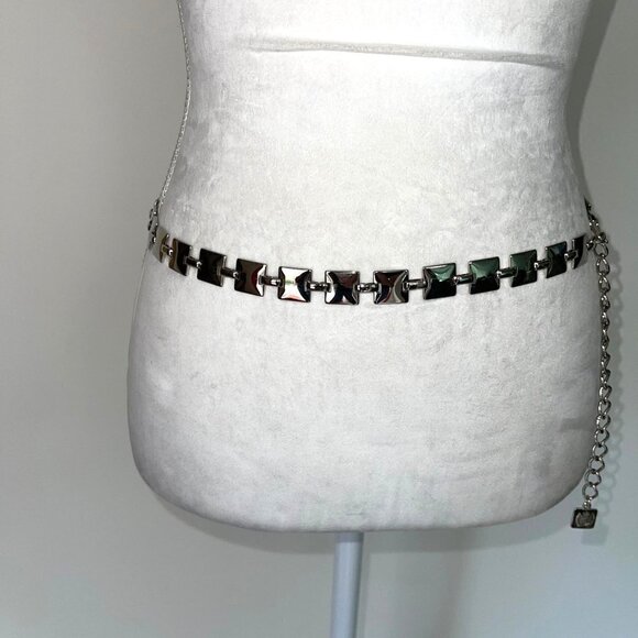 Vintage Womens Belt Silver Size Small Medium Drop Chain Metal Squares Classic main image 5